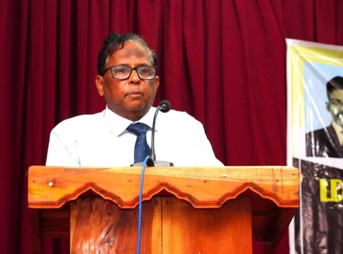 இளைய சமூகத்திடம் துவிச்சக்கரவண்டிப் பாவனையை ஊக்குவிக்க வேண்டும் : வடக்கு மாகாண ஆளுநர்